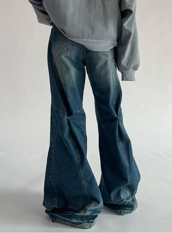 【Unisex】鈕扣彎刀牛仔褲  Button Barrel-leg Jeans