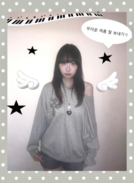 十字架露肩長袖上衣 Cross Off-Shoulder Long Sleeve Top