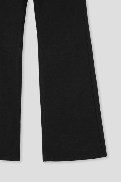 鉚釘喇叭褲 Riveted Flared Trousers