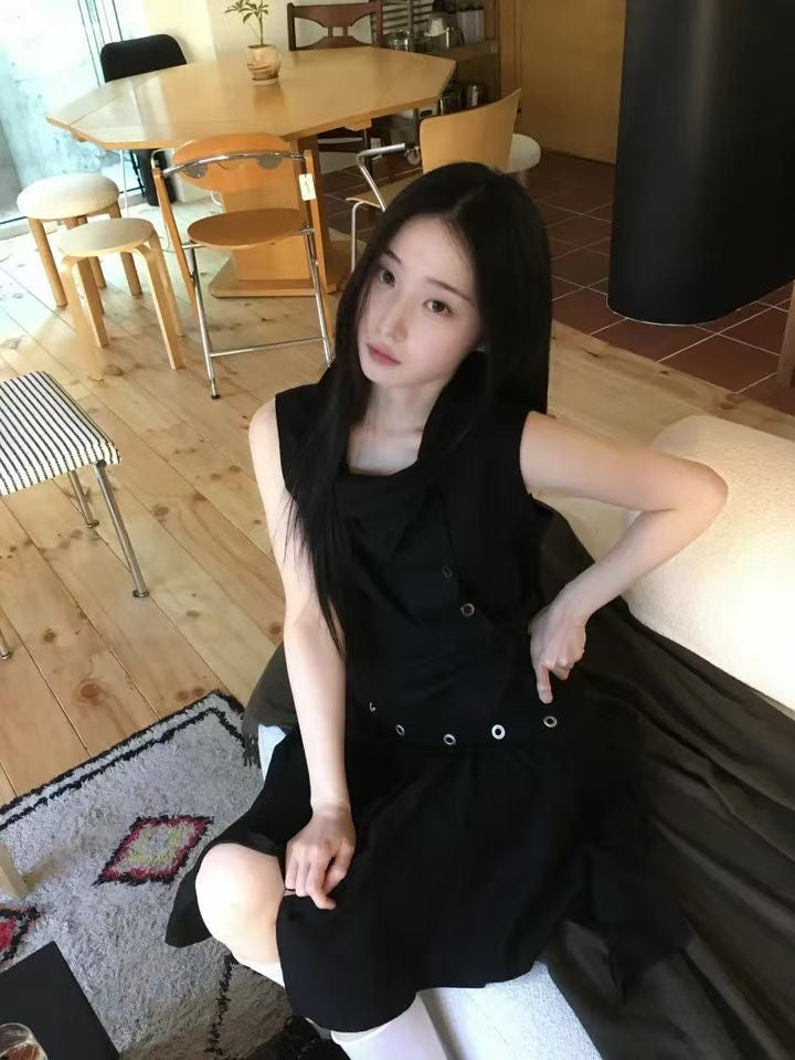 不對稱鈕扣中裙 Asymmetrical Buttoned Midi Skirt