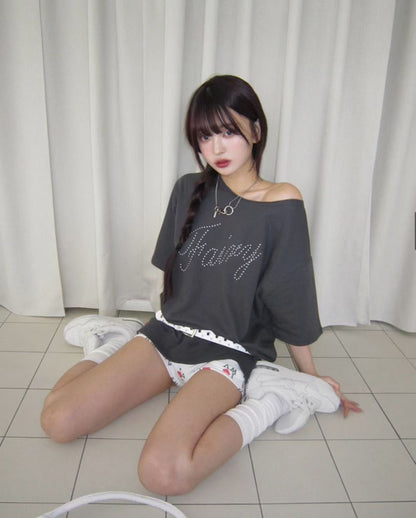 斜肩露膊字母上衣 Lettering Design Off-Shoulder Top