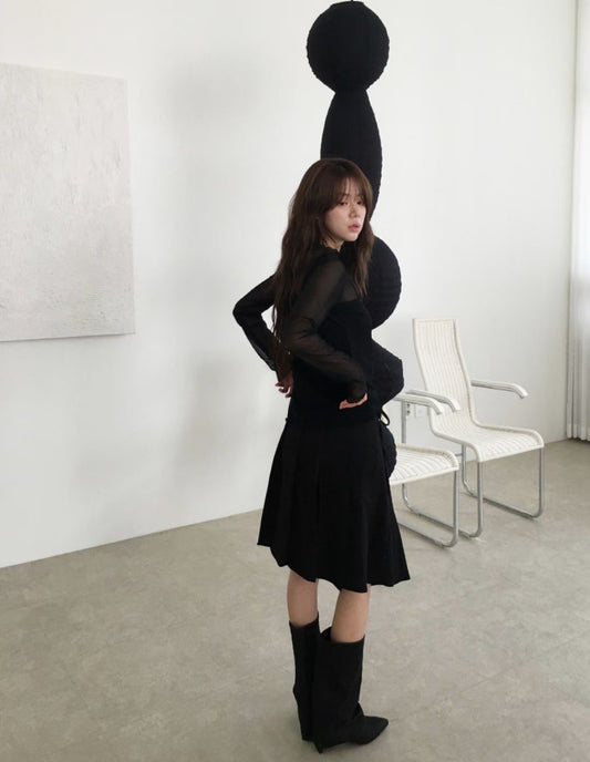 透膚木耳邊打底衫  Ruffled Trim Sheer Top