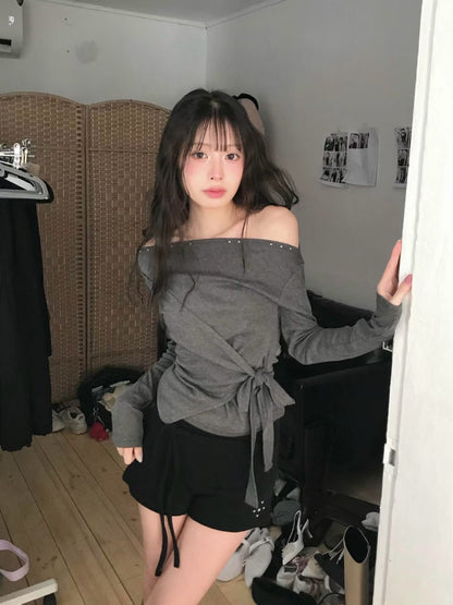 露肩不規則綁帶上衣 Off-Shoulder Asymmetrical Tie Top