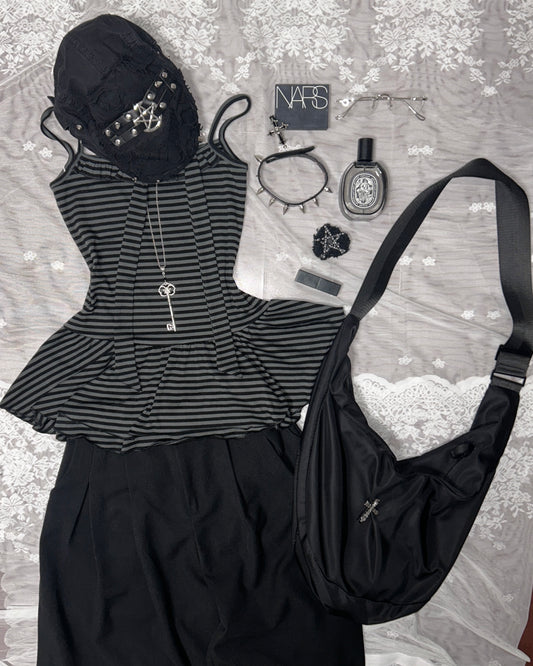 條紋掛頸裙擺吊帶 Striped Halterneck Vest